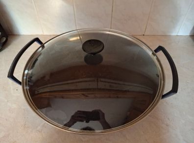 Le Creuset blue wok with glass lid