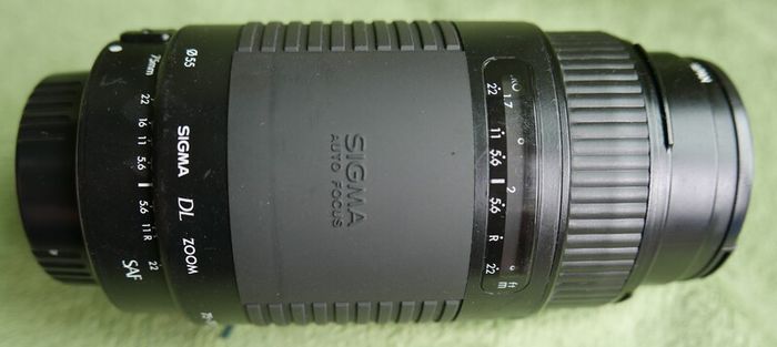 Sigma Apo Macro Af 75-300mm F/4-5.6 For Minolta/sony A-mount From Japan