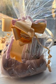 Star scarf and Katie and Alice mug gift set