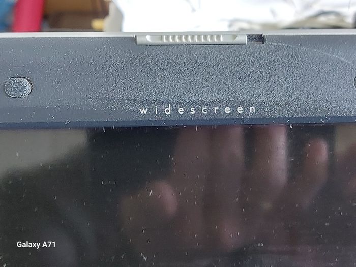 HP Pavilion zv6000, Windows XP, in excellent cosmetic condition, A Genuine real Blast from the past