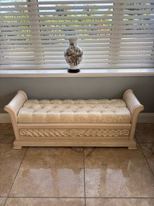 Bed/window Seat