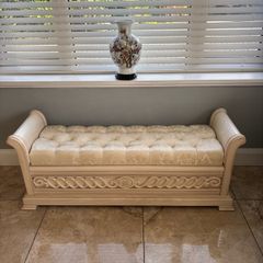 Bed/window Seat