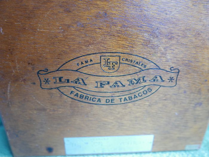 Vintage  La Fama Cigar Box, LF Cigar Box, Wooden Box, Vintage Cigar Box.