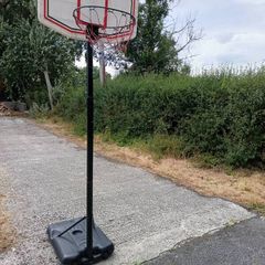 Basketball stand