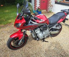 Yamaha fzs1000