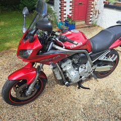 Yamaha fzs1000