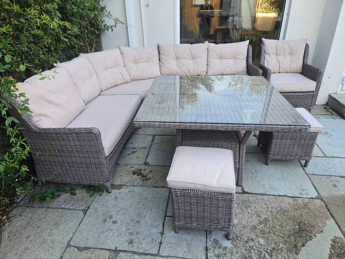 Outdoor Garden Rattan Dining Set & Storage Unit145cm Width 84 Depth 128 Height