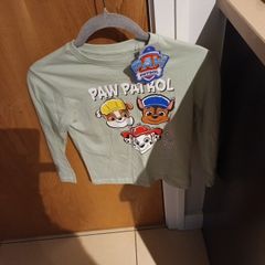 Boys  Paw Patrol  Long Sleeved Top.  Age 5-6 years.   B.N.W.T