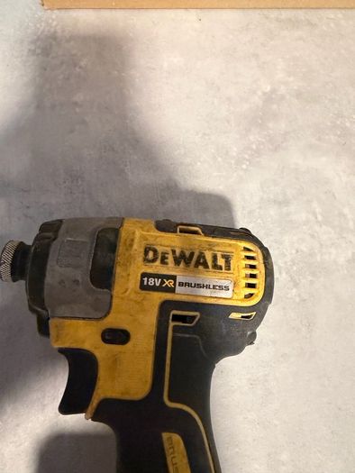 Dewalt DCF887 Impact Driver