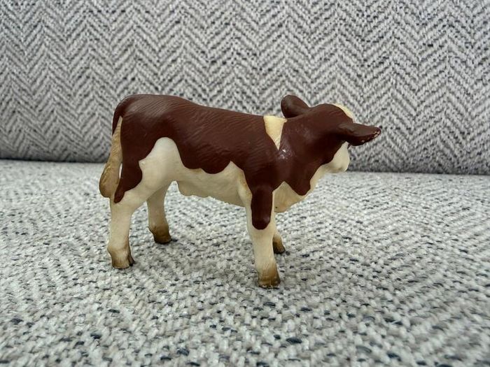 Vintage Schleich Calves