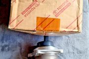 Genuine Rav 4 00-05, Avensis Verso, Rear Wheel Bearing Hub 42450-42030