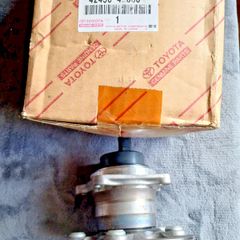 Genuine Rav 4 00-05, Avensis Verso, Rear Wheel Bearing Hub 42450-42030