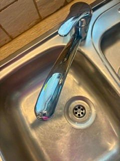 Carron Phoenix 1.5 bowl Kitchen sink and tap (stainless steel)