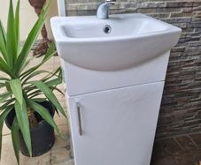 bathroom vanity unit and sink