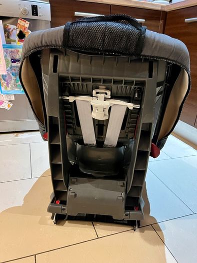 Mach Isofix Child car seat 9-18kg