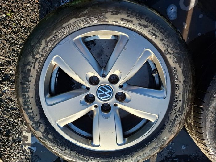 16" Vw Alloys with tyres