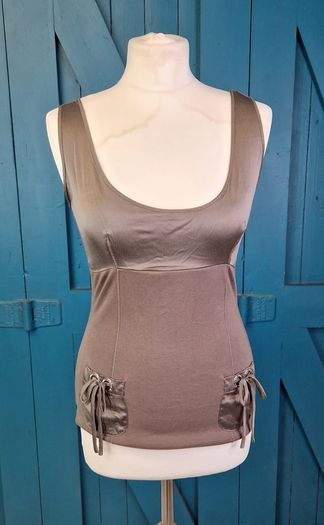 New Karen Millen top size 10. Postage included