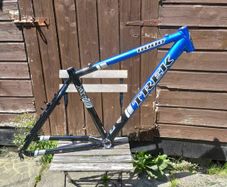 2004 Trek 8000 frame
