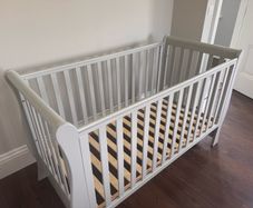 Sleigh cotbed