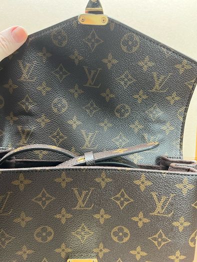 Louis Vuitton Pochette Metis handbag