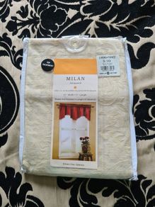 Milan Ivory Jacquard Scalloped Valance with Beads