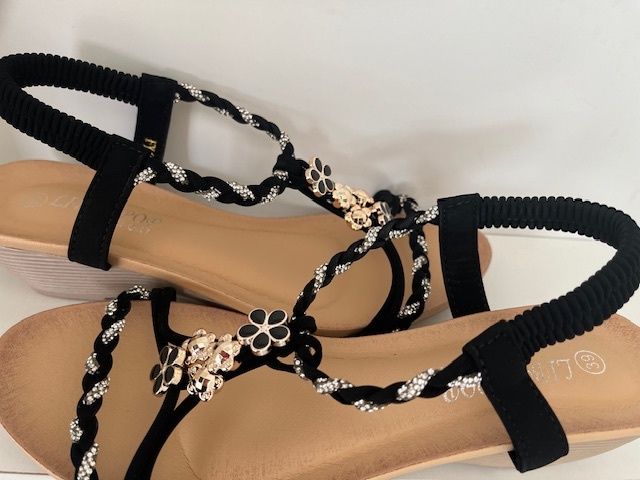 SANDALS. Libra Pop brand- Embellished With Black, Gold & Silver charms. Ultra Comfortable. Size Uk 6 Eu 39 Purchased In Toulouse. Brand New In Box.