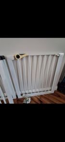 baby stair gate