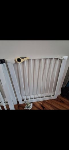 baby stair gate