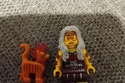 Lego Movie 2 Sherry Scratchen Post &amp; Scarfield
