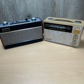 Vintage Roberts R606-MB Portable Radio + Benkson Solid State 8 - Faulty - PROP