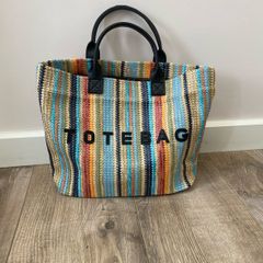 Tote bag