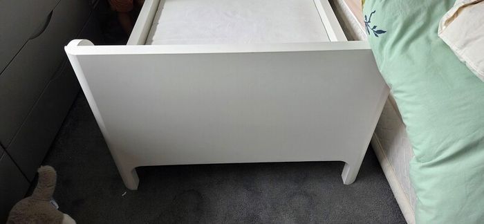 Ikea extendible kids bed BUSUNGE