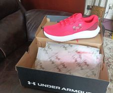 Trainers under armour