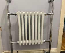 Burlington Trafalgar Traditional Towel Radiator - 950mm x 642mm