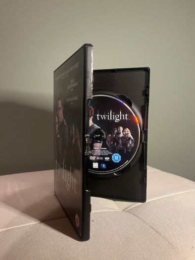 Twilight Saga Complete 5 Movie DVD Collection