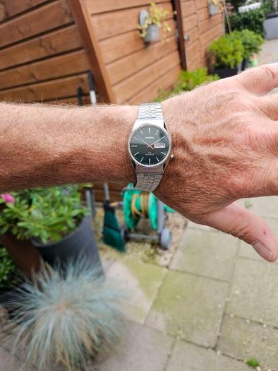 Watch Ricoh Riquartz. Vibtage.