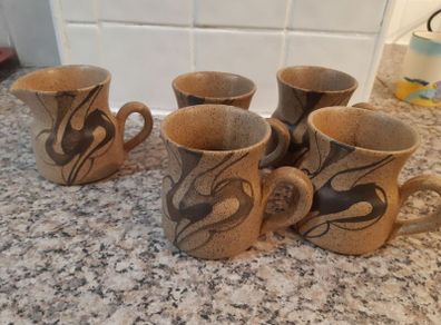 mugs x4 and jug