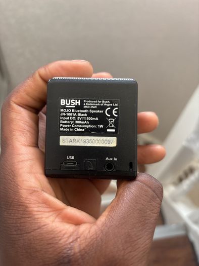portable speaker (bush)