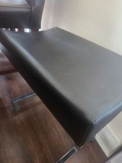 leg stool