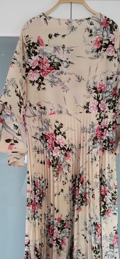 SHEIN floral pleated midi Sz L ( Fit 14-16UK)