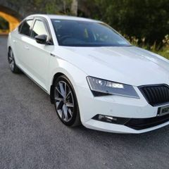 2018 Skoda Superb sportline.