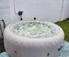 Lay-Z-Spa Paris AirJet Hot Tub Fully Working