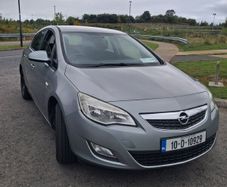 Opel Astra J 2010
