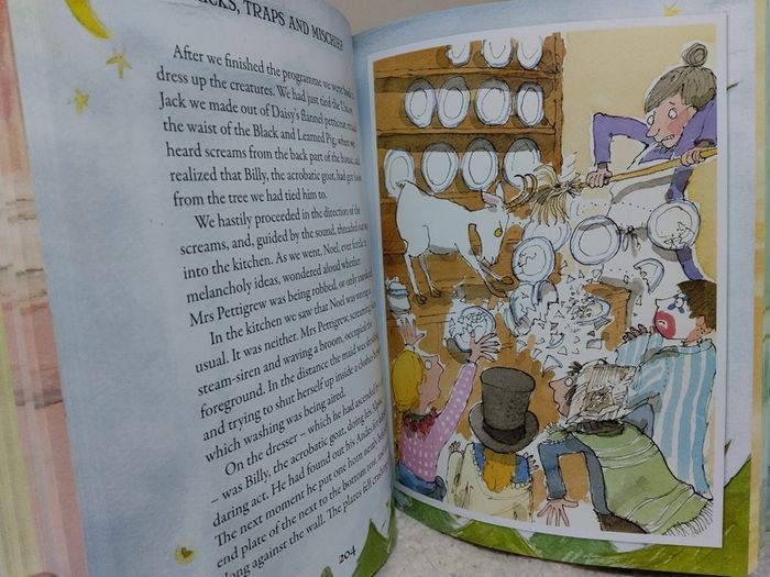 Illustrated Treasury of Animal Stories by miles kelly, LARGE HARDBACK BOOK