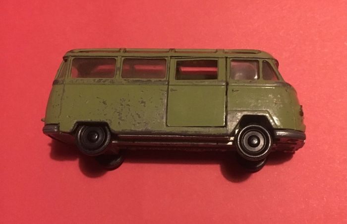 Siku V220 Tempo Matador bus