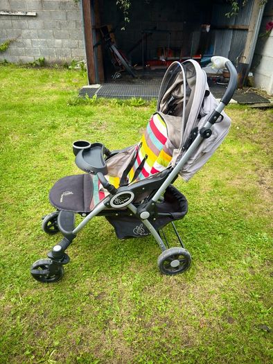 Baby stroller and pram
