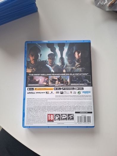 PS5 game call of duty modern warfare II