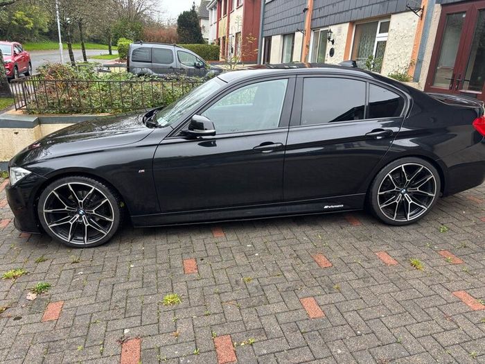 142 BMW 320D M-Sport - Automatic - Very High Spec
