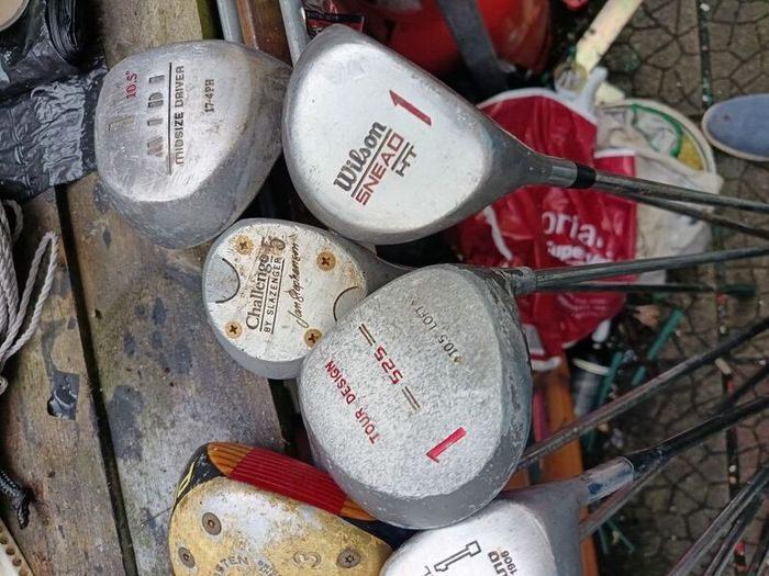 golf clubs