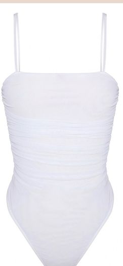 White Ruched Bodysuit PrettyLittleThing PLT